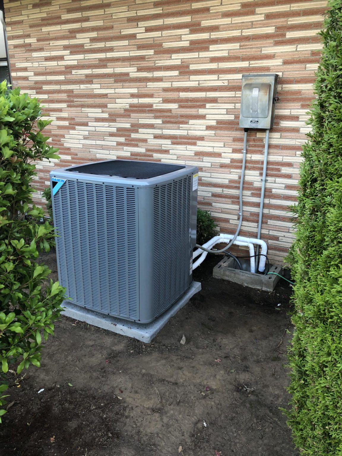 Early Warning Signs of an AC Repair Problem All Around Mech